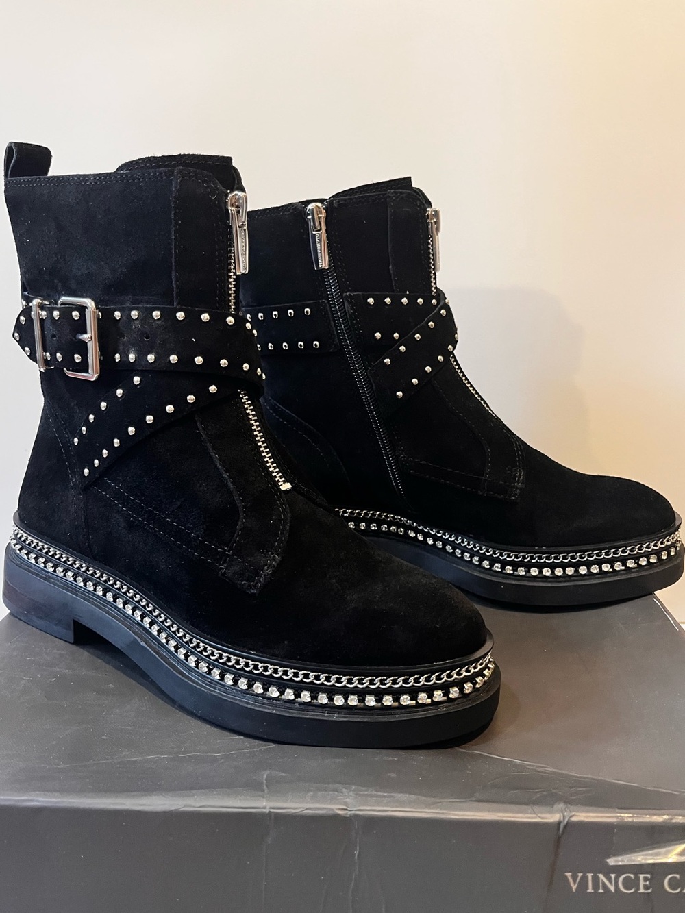 VINCE CAMUTO BLINDA Suede Black Moto Combat Platform Chain Rim Boots 6M